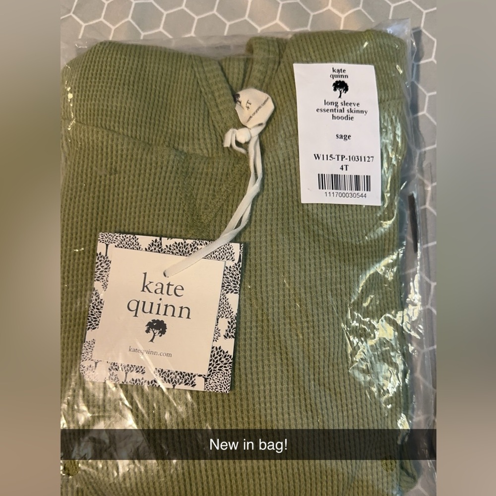 Kate Quinn New in bag thermal hoody 4t
